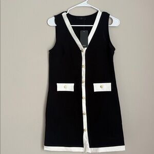 Black and Cream V-Neck Dress